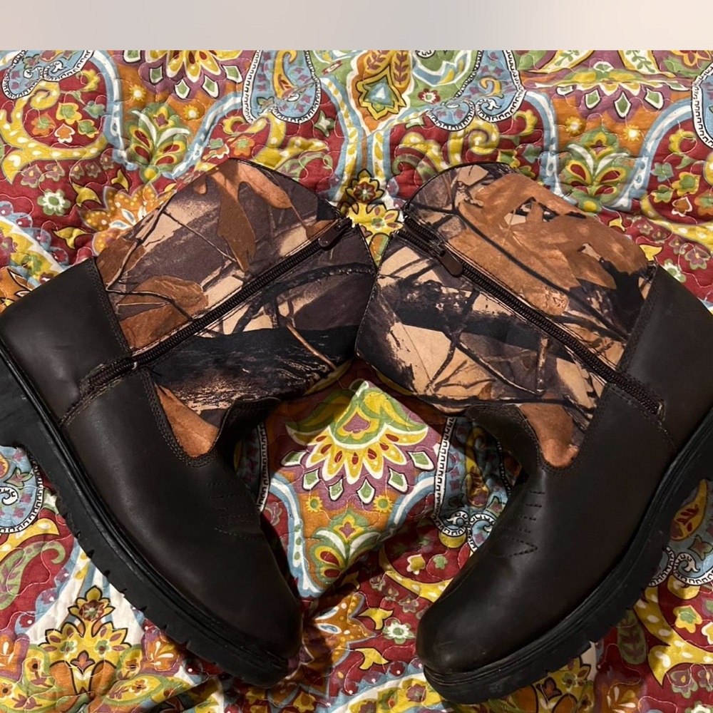Camouflage and Brown Boots - Picture 6 of 6